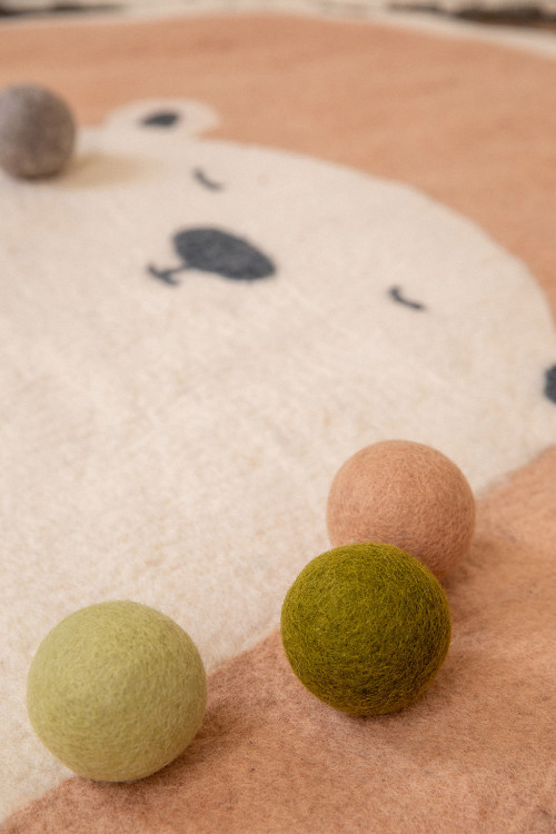 GRIZZLY PASU RUG - Last chance