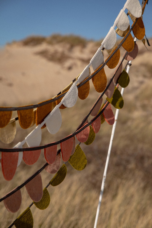 ROUND FLAGS GARLAND - Last chance