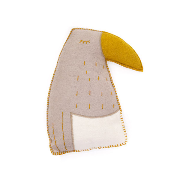 TOUCAN PASU CUSHION - Bazaar