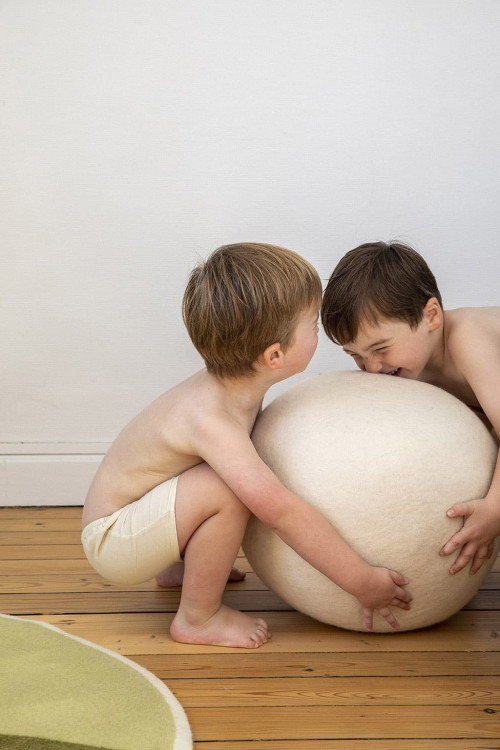 POUFFE BALL