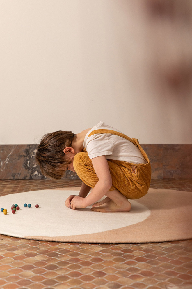 coussin Lune en feutre. Fait à la main au Népal, commerce équitable