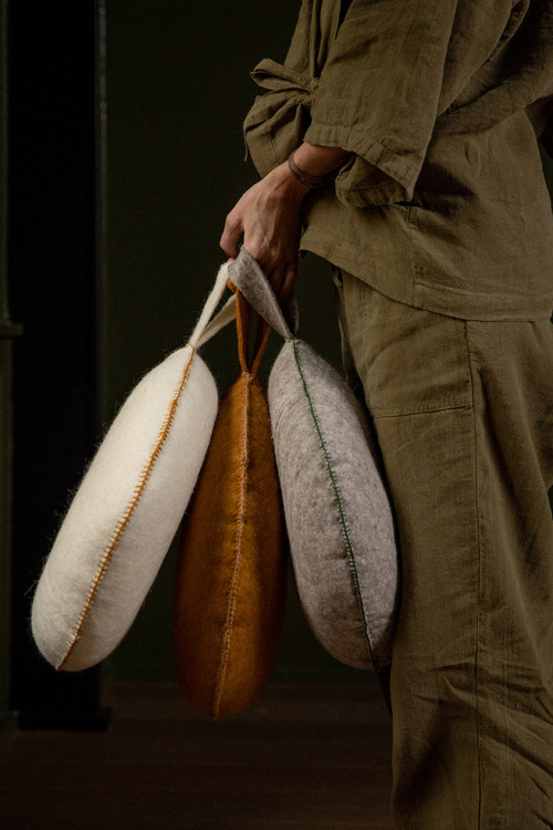 NOMAD CUSHION