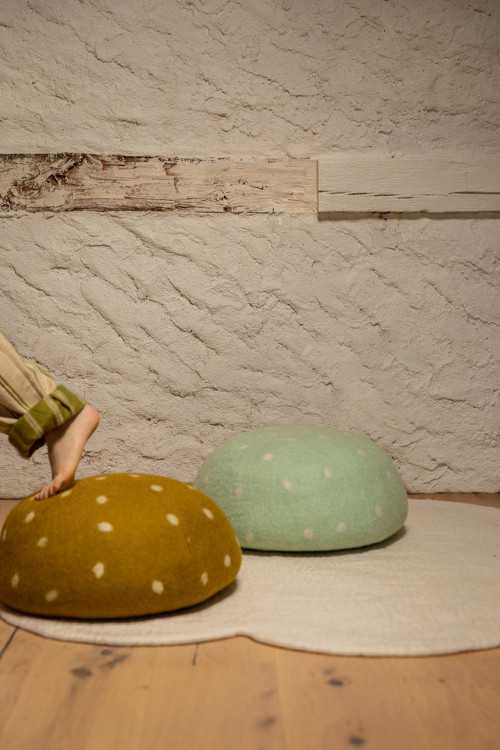 MUSHROOM POUFFE