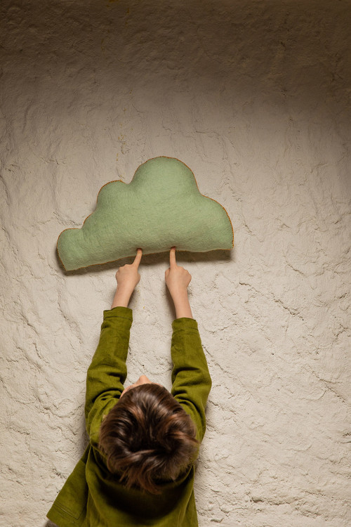 CLOUDY CUSHION