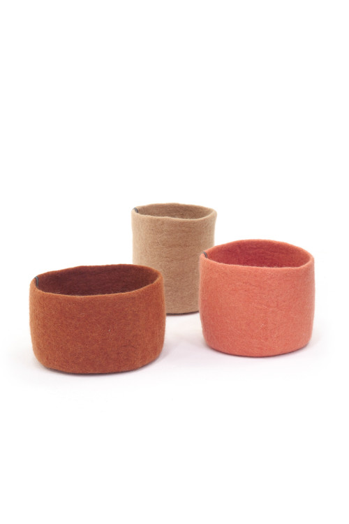 NESTED BASKETS