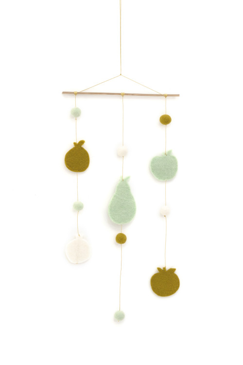 JUNE HANGING DECOR
