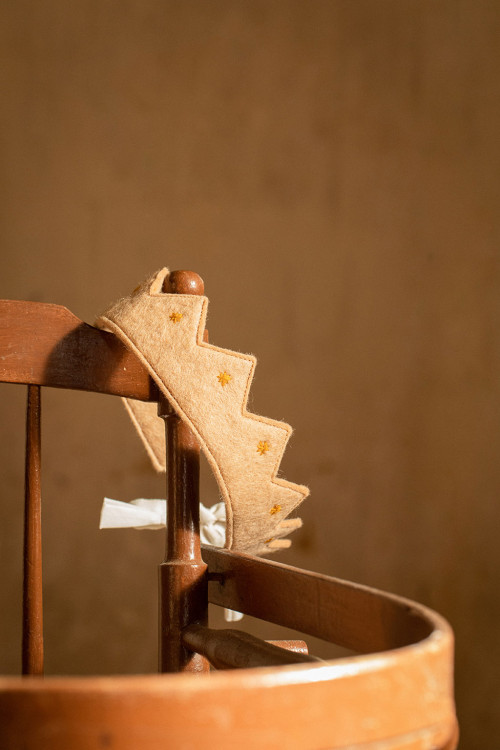 KUMARI CROWN
