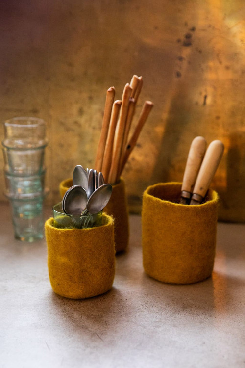NESTED POTS