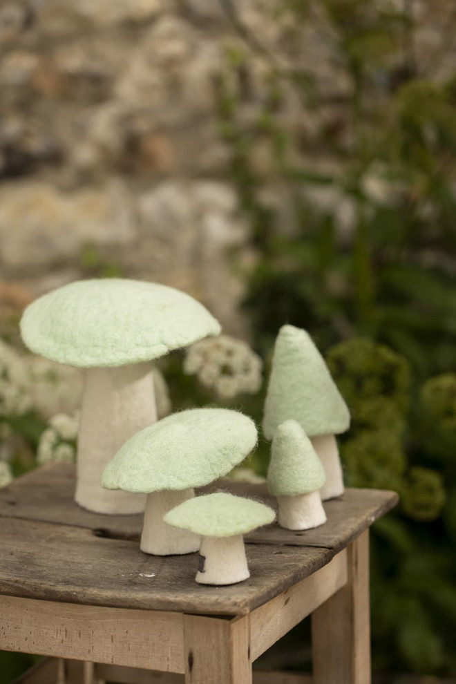 Felt morels bring a touch of sweetness and joy to your home