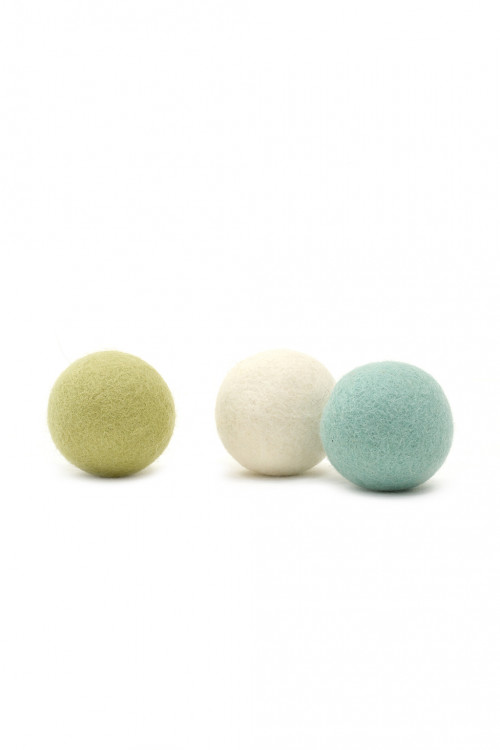 SMALL PLAIN BALLS ( set of 3)