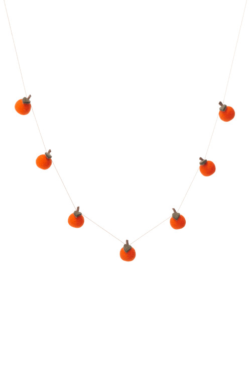 Clementine fruit garland to hang in felt
