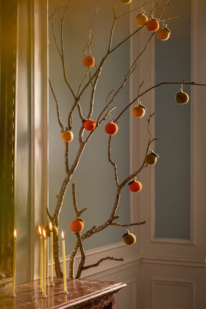 Small hanging Christmas decorations in the shape of apples, handmade in Nepal