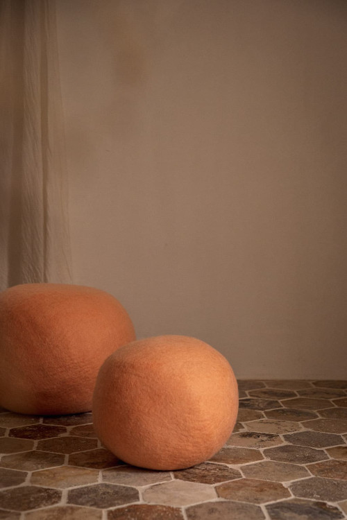 BALLE POUF