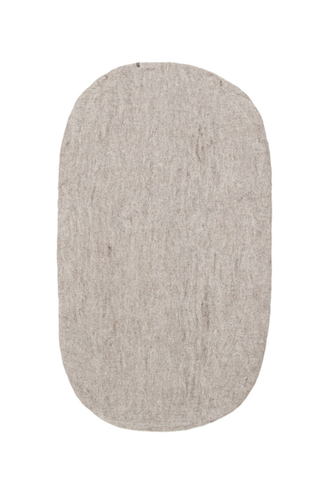 OVAL RUG