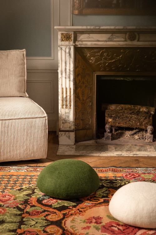 ROCKY POUFFE