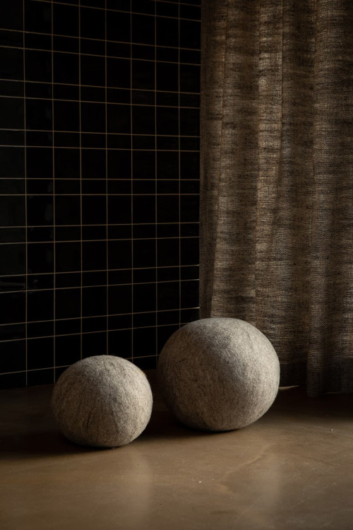 BALLE POUF
