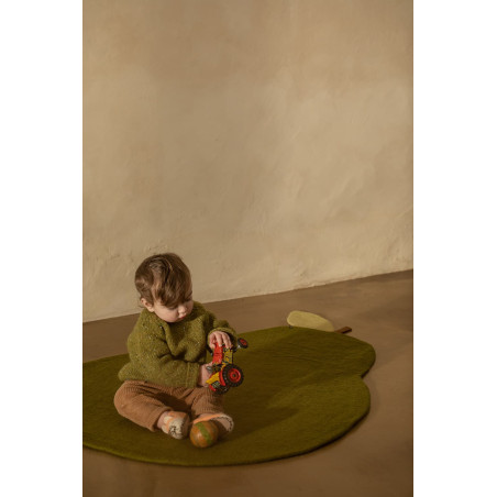 Felt pear rug for kids' rooms