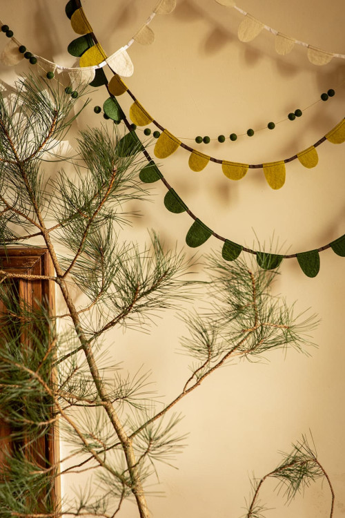 ROUND FLAGS GARLAND