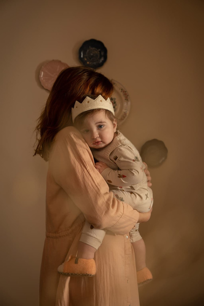 Small wool felt crown for kids, handmade in Nepal