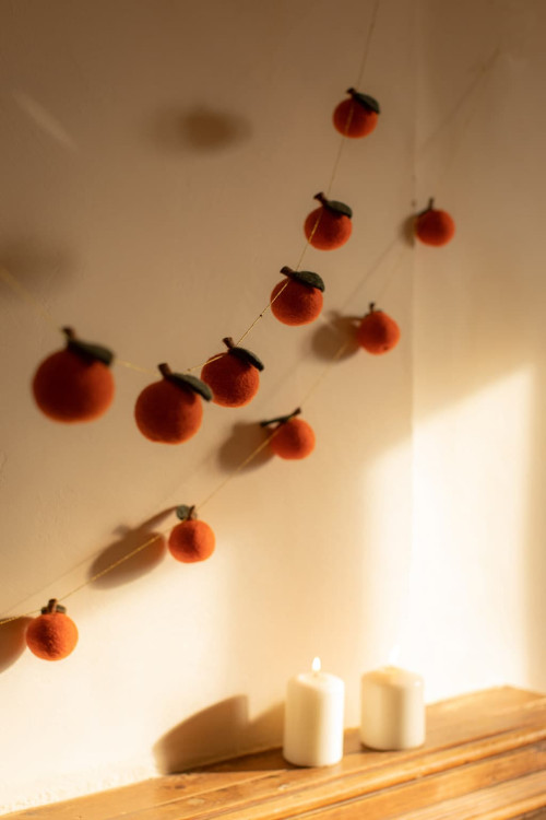CLEMENTINE GARLAND