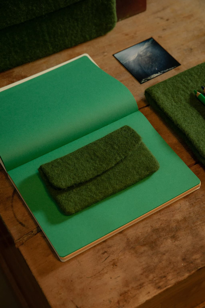 GLASSES CASE