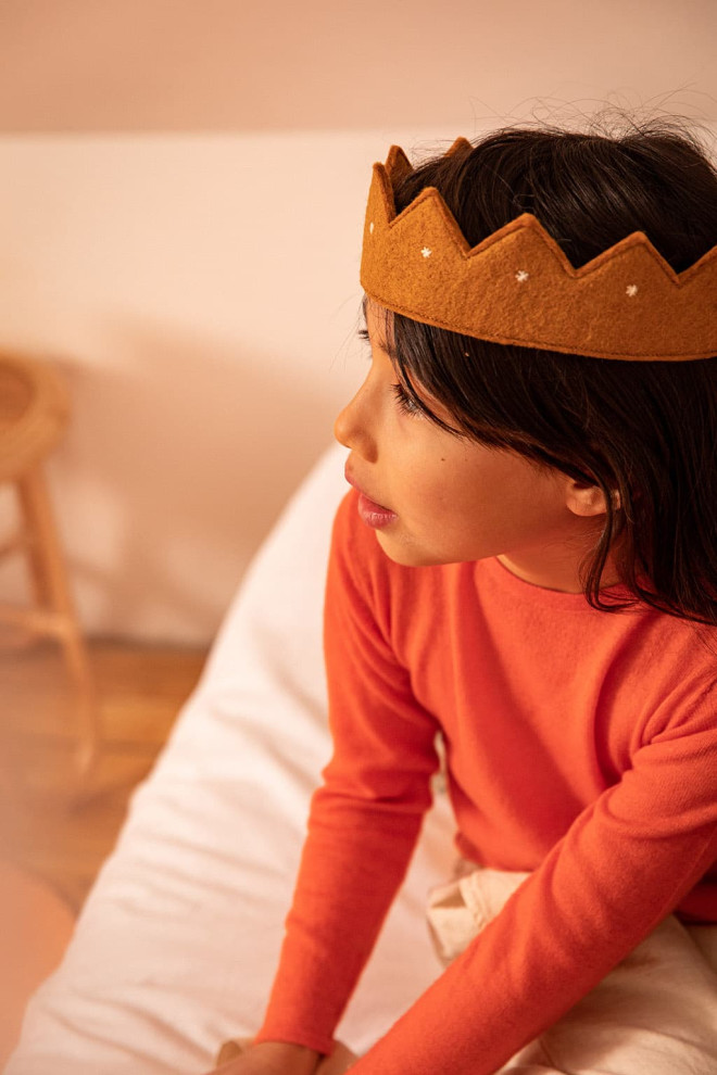 Small wool felt crown for kids, handmade in Nepal