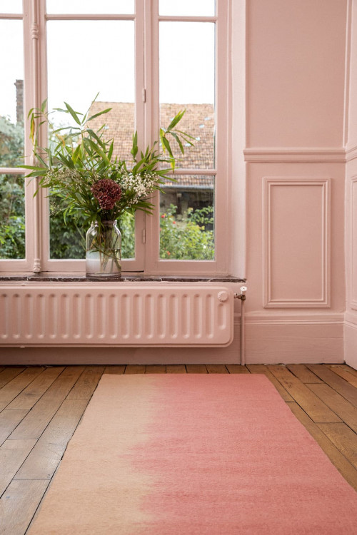 LONG BRUSH RUG