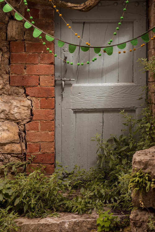 ROUND FLAGS GARLAND - Last chance