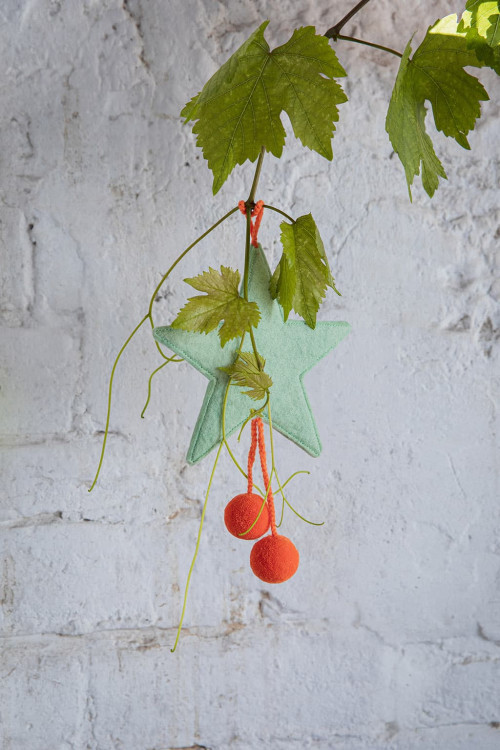 POMPOMS STAR HANGING - Last chance