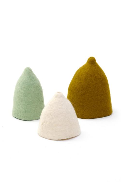 SET 3 CACHE-VASES...