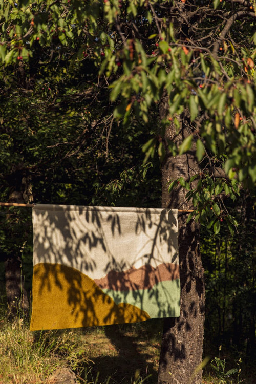VALLEY WALL HANGING - Last chance