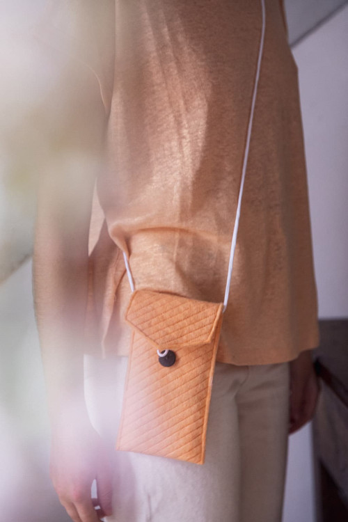 POCHETTE TÉLÉPHONE À BANDOULIÈRE - Dernière chance