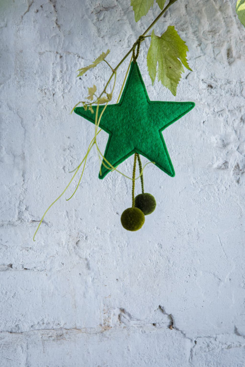 POMPOMS STAR HANGING - Last chance