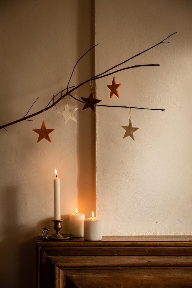 SET OF 6 HANGING STARS