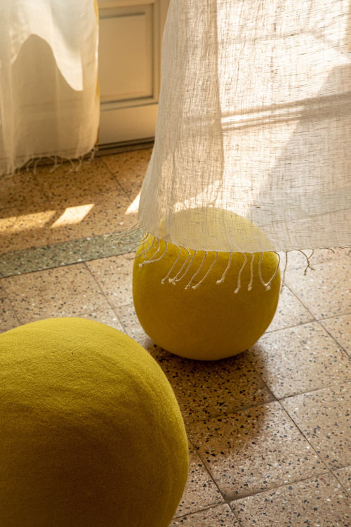 BALLE POUF
