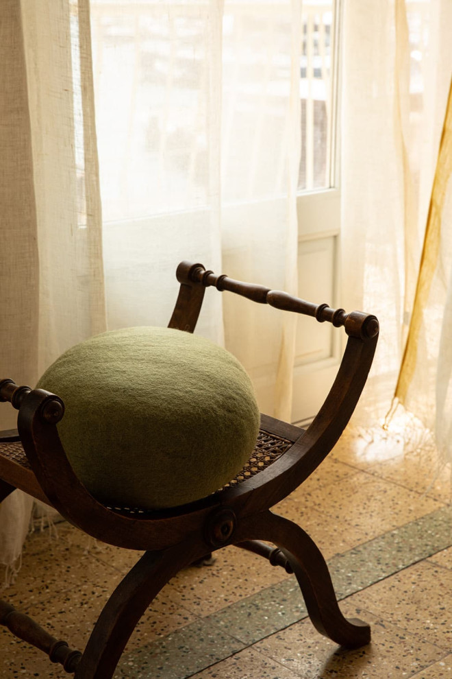 OVAL CHAKATI CUSHION