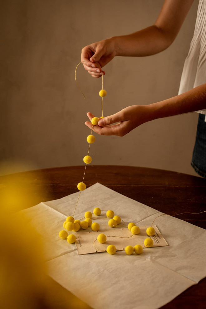 GUIRLANDE MALLA POMPONS