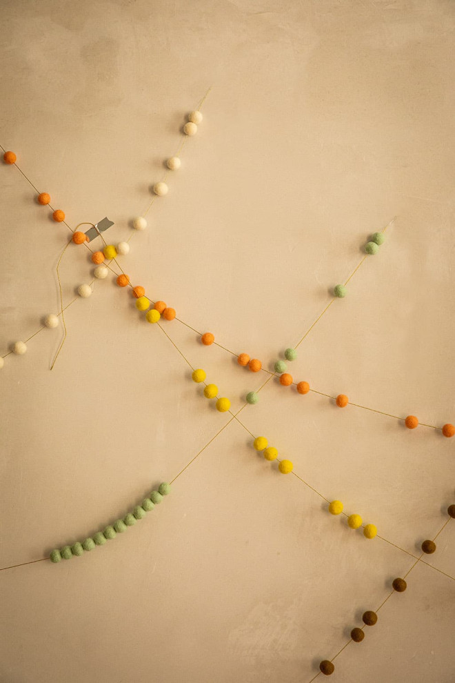 GIRLANDE POMPONS MALLA