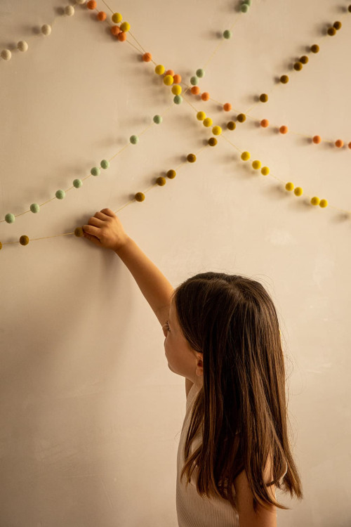 POMPOMS MALLA GARLAND