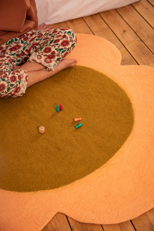 DAISY RUG