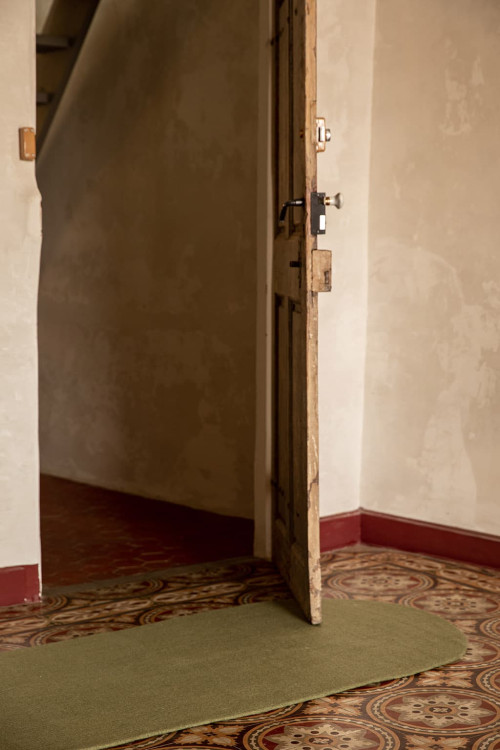 LONGO OVAL RUG