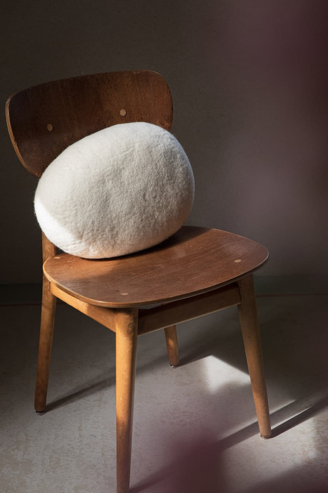 OVAL CHAKATI CUSHION