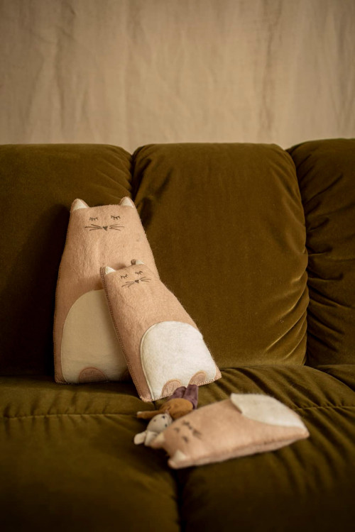 KITTY PASU CUSHION