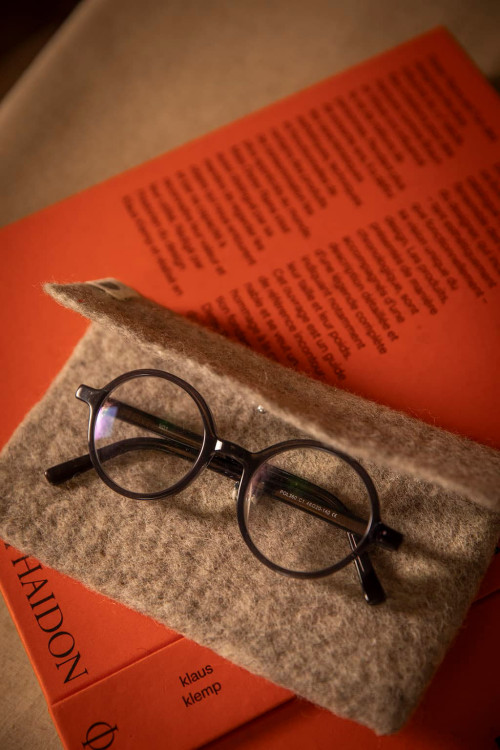 ÉTUI À LUNETTES