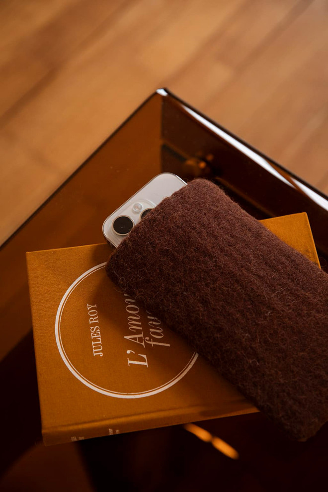 Telefoonhoesje van wolvilt
