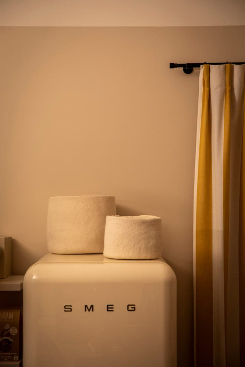 EINFARBIGE KALEBASSE