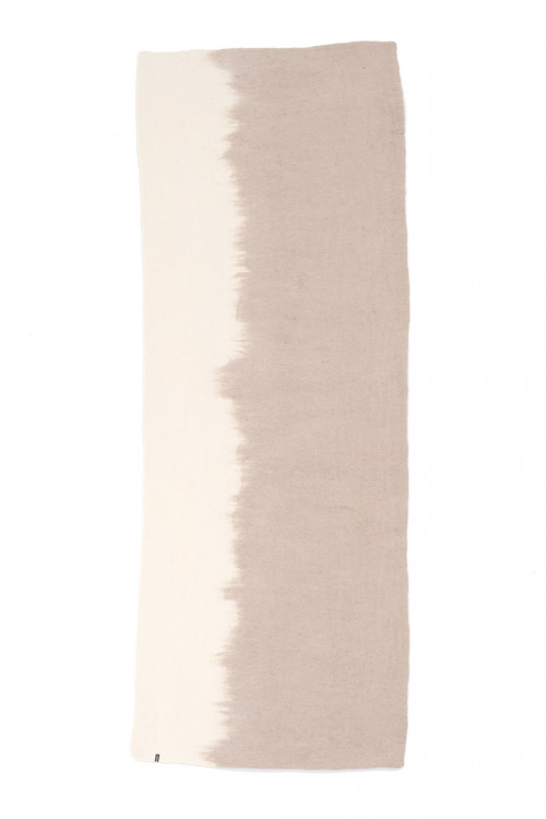 LONG BRUSH RUG