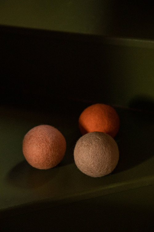 SMALL PLAIN BALLS ( set of 3)