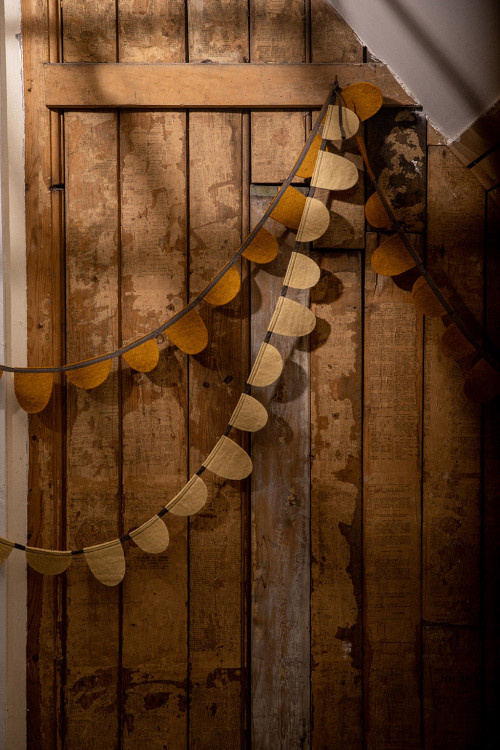 ROUND FLAGS GARLAND