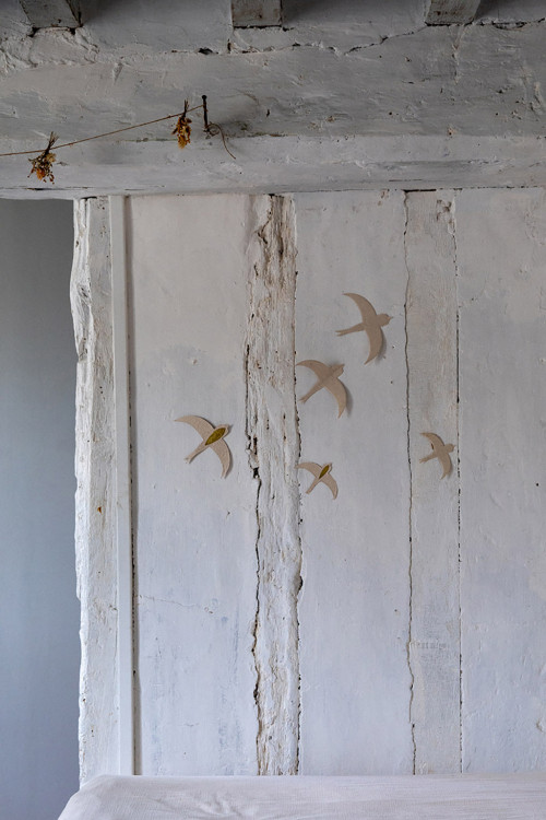 Golden wall swallows made from Nepalese paper for poetic decoration